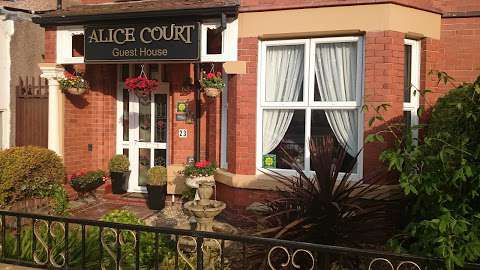 Alice Court Guest House photo